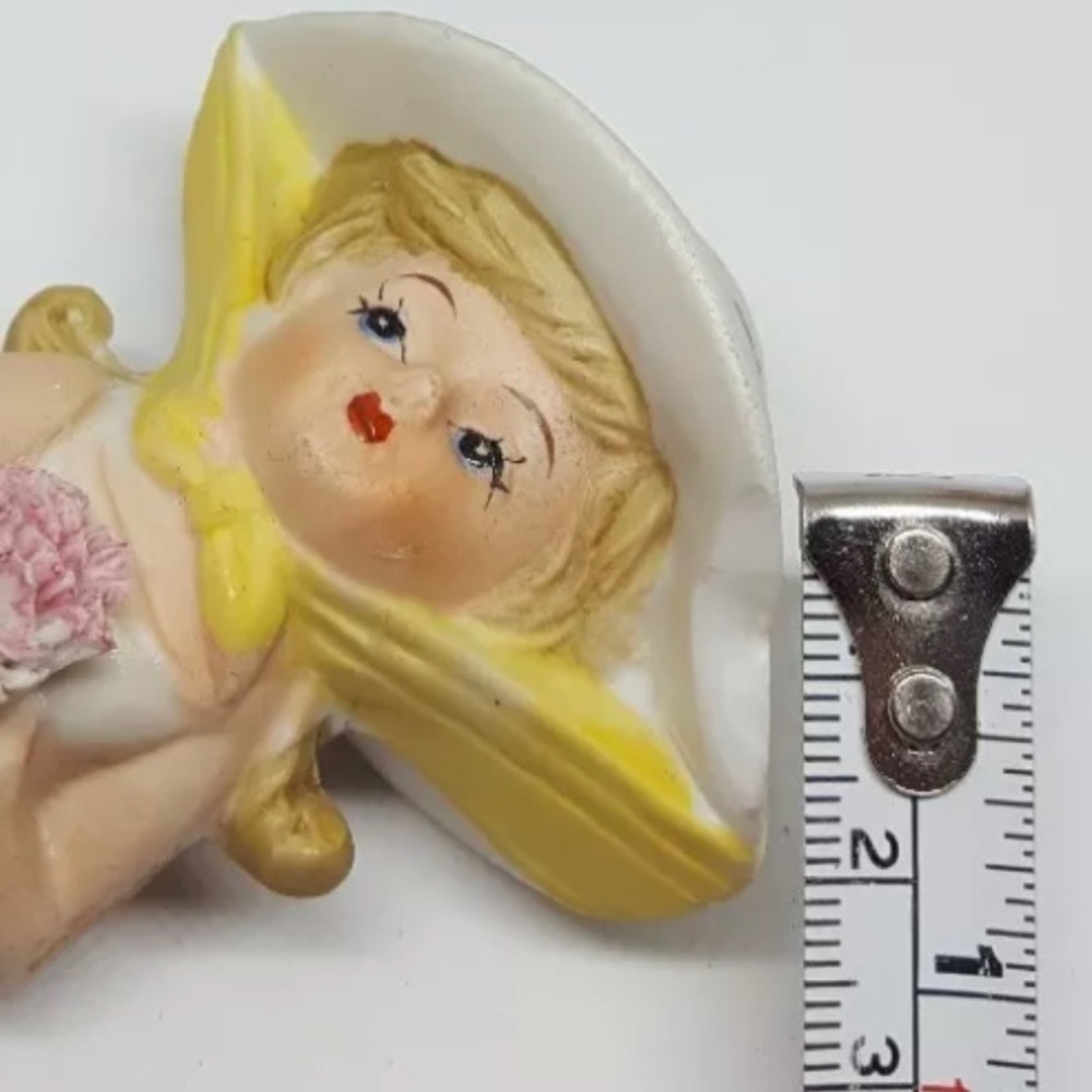PAIR OF CERAMIC FIGURINES BOY AND GIRL 1 chipped - Picture 2 of 13